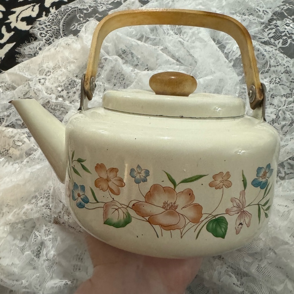 VTG Floral MCM Enamel Wood Handle Teapot Kettle Cottagecore Shabby Chic Patina - Picture 15 of 16